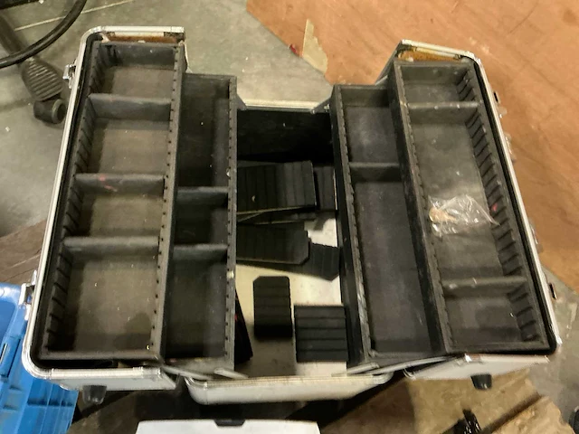 Airbrush machine - afbeelding 14 van  15