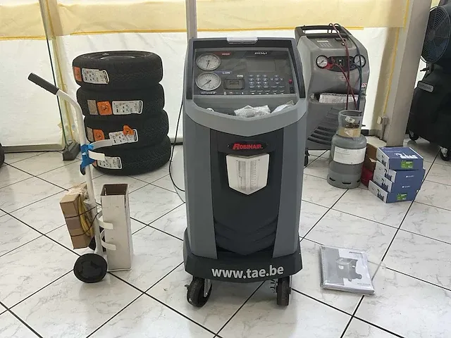 Airco test- en vulapparaat robinair r1234yf - afbeelding 1 van  7
