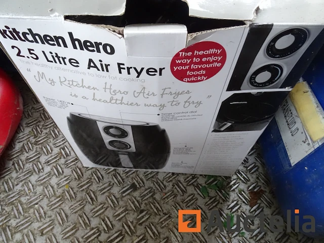Airfryer kitchen hero 2,5 l, jerrycan, porseleinen beeldjes - afbeelding 1 van  7