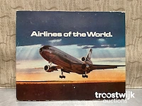 Airlines of the world publiciteitsaffiche met sabena vliegtuig op cover