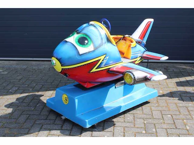 Airplane - kiddy ride - afbeelding 1 van  4