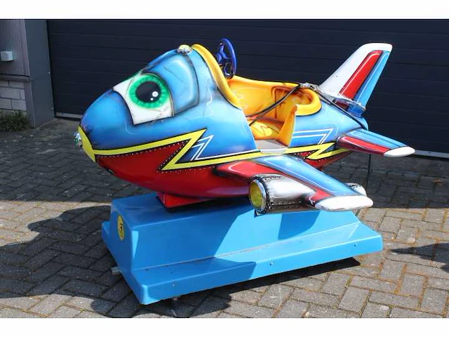 Airplane - kiddy ride - afbeelding 2 van  4