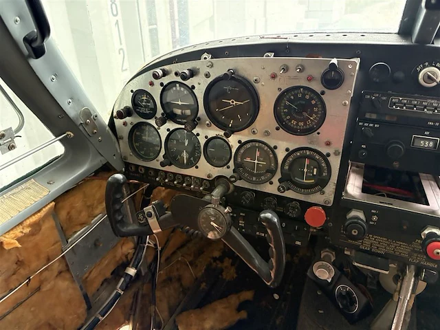 Airplane mooney m20a - afbeelding 12 van  49