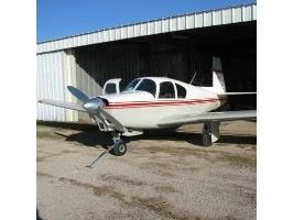 Airplane mooney m20a