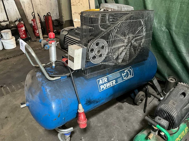 Airpower 800/lt.300 compressor - afbeelding 1 van  8