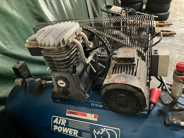 Airpower 800/lt.300 compressor - afbeelding 4 van  8