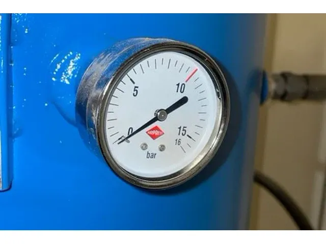 Airpress persluchtvat 300 liter - afbeelding 4 van  6