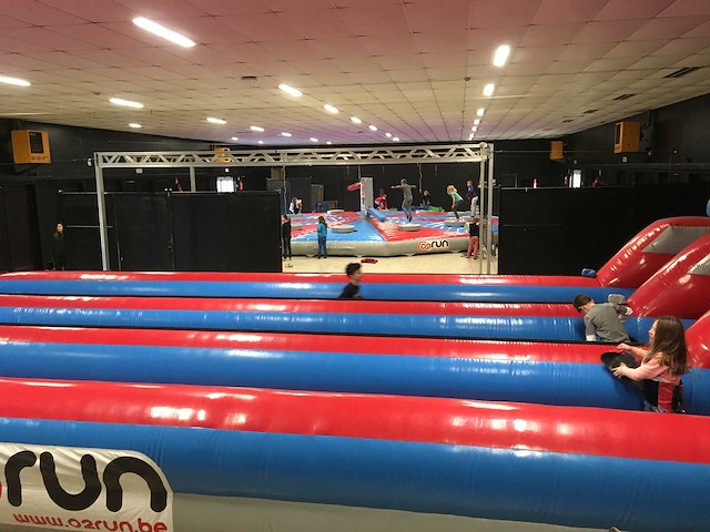 Airquee - bungeerun - bungeerun 3-lane - afbeelding 4 van  4