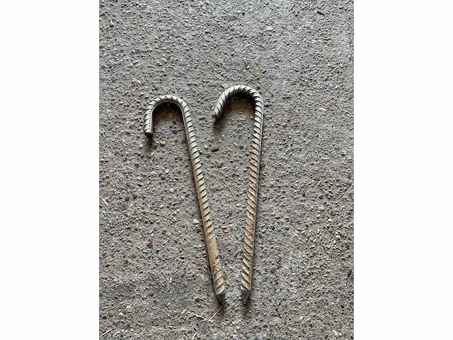 Airquee - grondpinnen 25cm - afbeelding 1 van  1