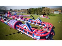 Airquee - hindernisbaan met schuif af - obstacle course & bouncy castle - afbeelding 1 van  7