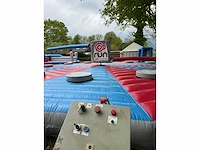 Airquee - last one standing - obstacle course & bouncy castle - afbeelding 4 van  4