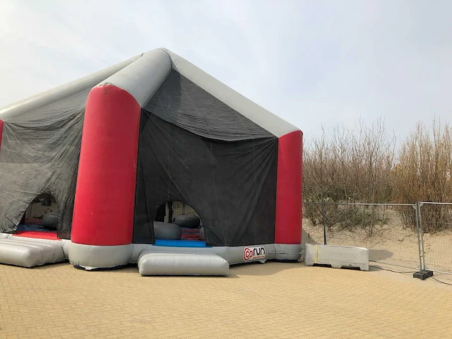 Airquee - obstacle course & bouncy castle - afbeelding 2 van  9