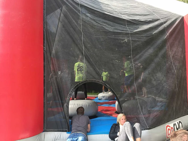 Airquee - obstacle course & bouncy castle - afbeelding 4 van  9