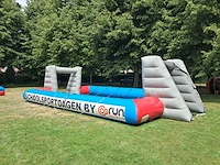 Airquee - reuze kicker tafel - obstacle course & bouncy castle - afbeelding 3 van  4