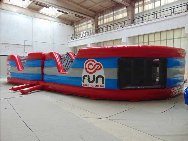 Airquee - the curve - - obstacle course & bouncy castle - afbeelding 4 van  9