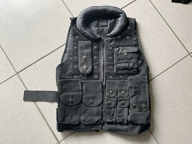 Airsoft tactical vest legerkleding (350x) - afbeelding 1 van  17
