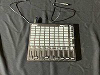 Akai apc mini compacte usb midi-controller - afbeelding 3 van  5