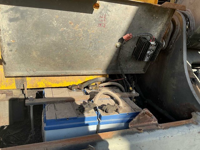 Akerman h5m bandenkraan banden graafmachine - afbeelding 16 van  38