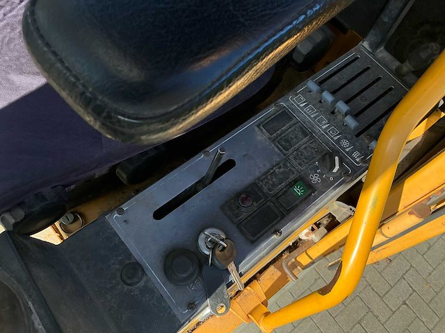 Akerman h5m bandenkraan banden graafmachine - afbeelding 25 van  38