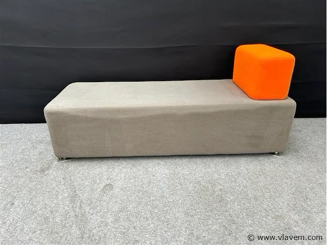 Akoestische wachtbank/softseating steelcase - afbeelding 1 van  4