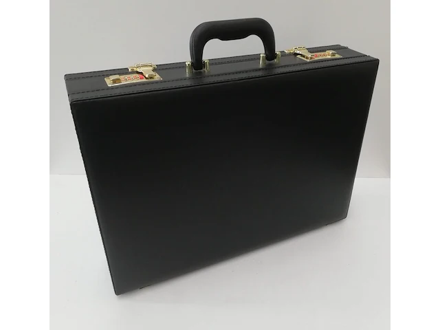Aktetas - koffer - leder - cijferslot - 32 x 44 x 10 cm. - ongebruikt - zwart - afbeelding 1 van  3