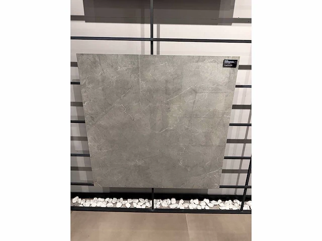 Alaska grey gepolijst 120x120 cm tegel 57 m² - afbeelding 1 van  3