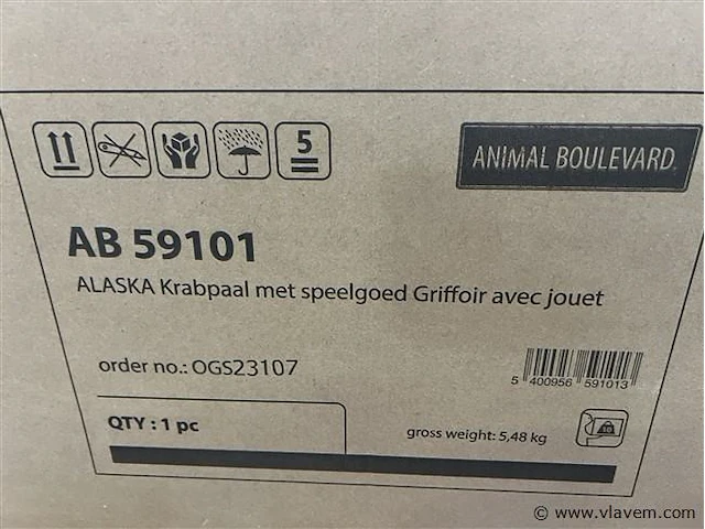 Alaska krabpalen met speelgoed - afbeelding 1 van  4