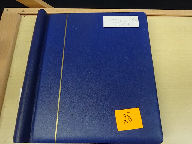 Album leuchtturm europese meelopers 1975 tot 1981 postfris - afbeelding 1 van  3