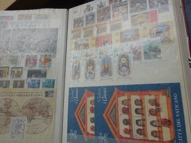 Album postfris, vaticaan, malta met blokken - afbeelding 2 van  4