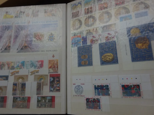 Album postfris, vaticaan, malta met blokken - afbeelding 3 van  4