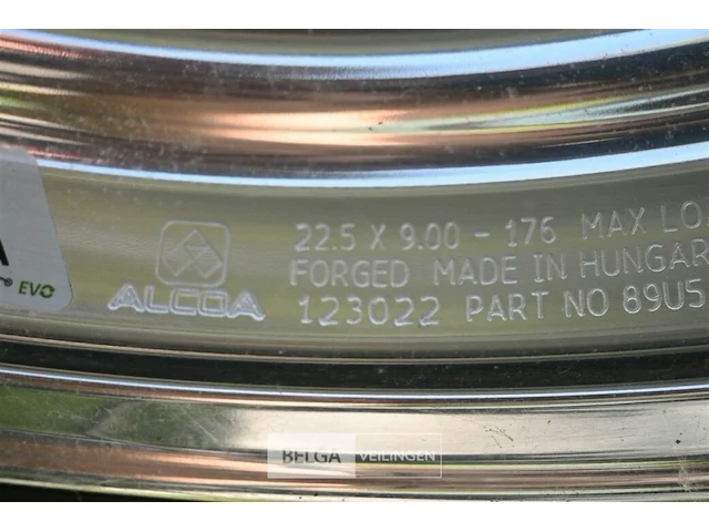 Alcoa velg + bridgestone vrachtwagenband - afbeelding 6 van  7