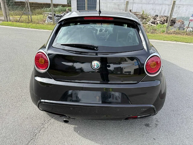 Alfa - 2010 - romeo - mito - personenauto - afbeelding 7 van  35