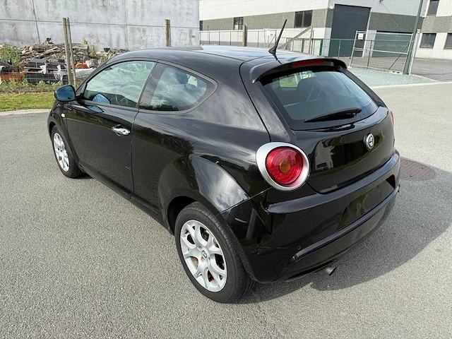 Alfa - 2010 - romeo - mito - personenauto - afbeelding 8 van  35