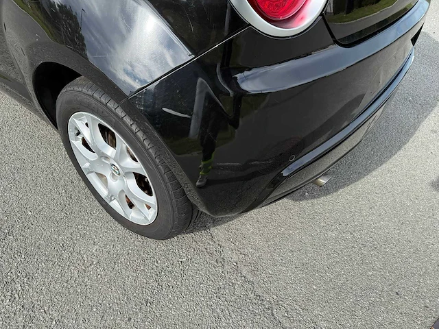 Alfa - 2010 - romeo - mito - personenauto - afbeelding 9 van  35