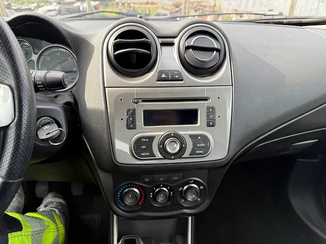 Alfa - 2010 - romeo - mito - personenauto - afbeelding 16 van  35