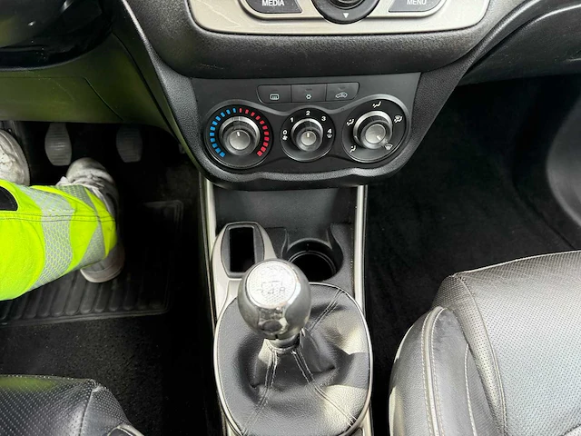 Alfa - 2010 - romeo - mito - personenauto - afbeelding 17 van  35