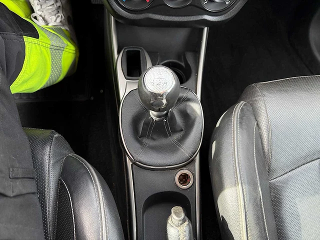 Alfa - 2010 - romeo - mito - personenauto - afbeelding 22 van  35