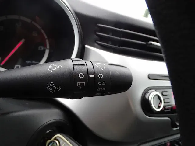 Alfa romeo - - mito - personenauto - afbeelding 13 van  26