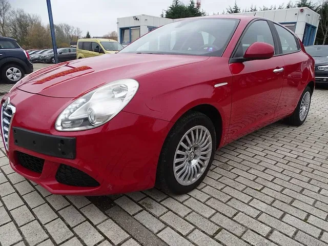 Alfa romeo - - mito - personenauto - afbeelding 12 van  26