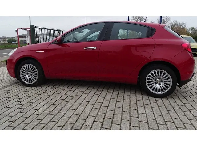 Alfa romeo - - mito - personenauto - afbeelding 21 van  26