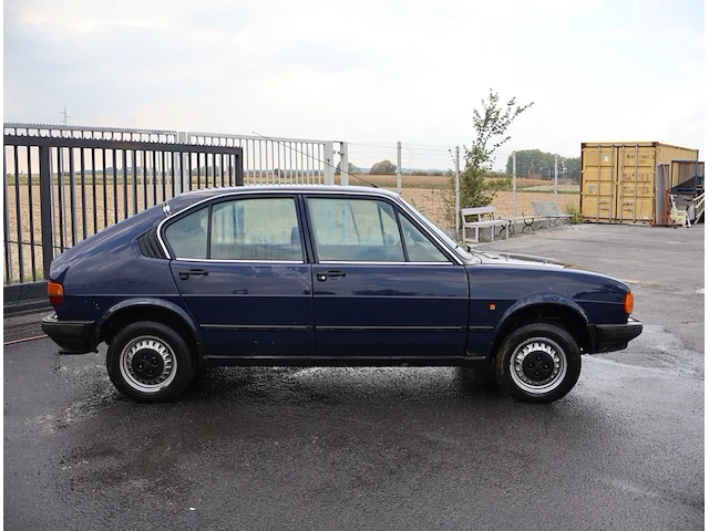 Alfa romeo - alfasud 1.3 - afbeelding 12 van  26
