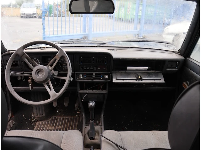 Alfa romeo - alfasud 1.3 - afbeelding 25 van  26