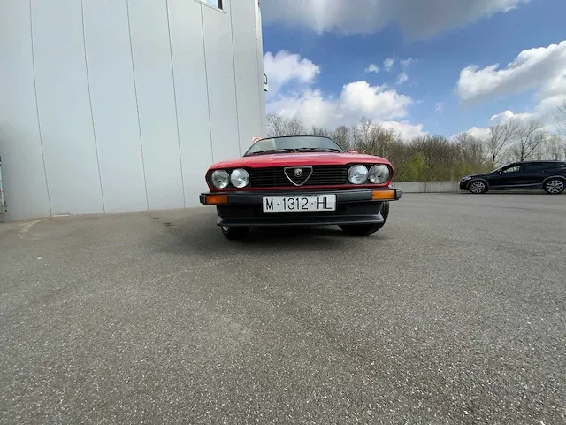 Alfa romeo - gtv - gtv 2.0i - oldtimer - afbeelding 3 van  28