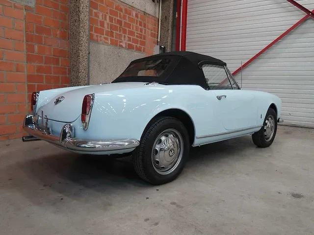 Alfa romeo - spider - 1962 - afbeelding 2 van  77