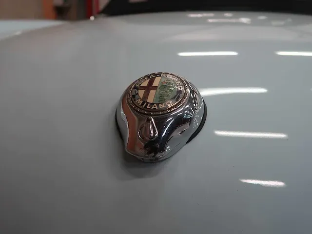 Alfa romeo - spider - 1962 - afbeelding 7 van  77