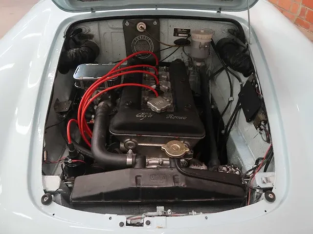 Alfa romeo - spider - 1962 - afbeelding 36 van  77