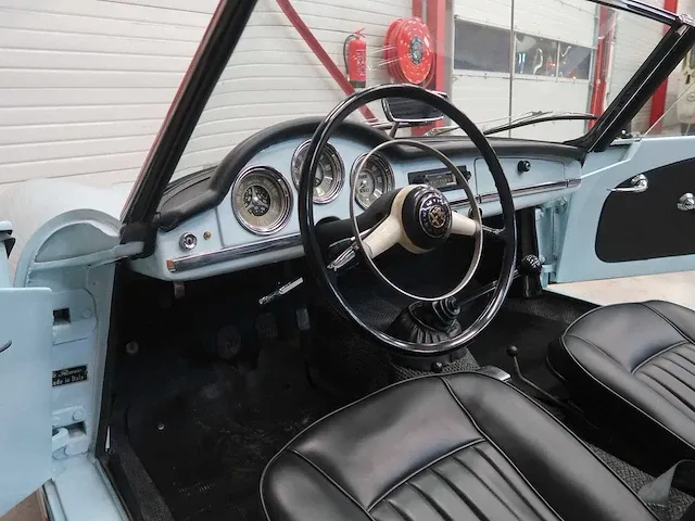 Alfa romeo - spider - 1962 - afbeelding 55 van  77