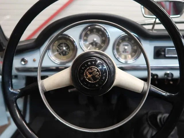 Alfa romeo - spider - 1962 - afbeelding 58 van  77