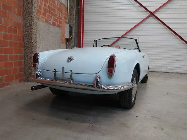 Alfa romeo - spider - 1962 - afbeelding 70 van  77