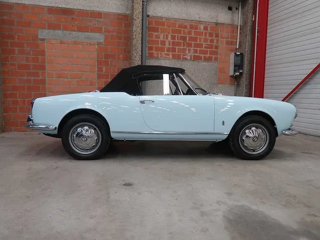 Alfa romeo - spider - 1962 - afbeelding 76 van  77